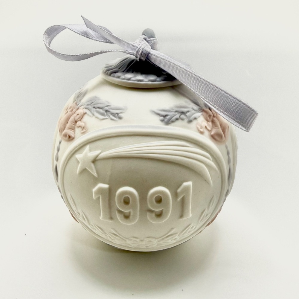 Vintage LLADRO 1991 Porcelain Ball Ornament‎ White Angels Holiday Spain Box